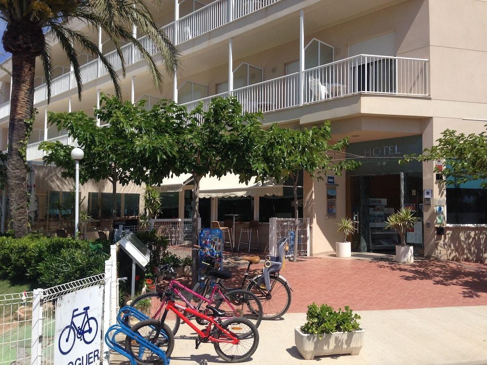 Hotel Mediterrani Blau L'Eucaliptus Buitenkant foto